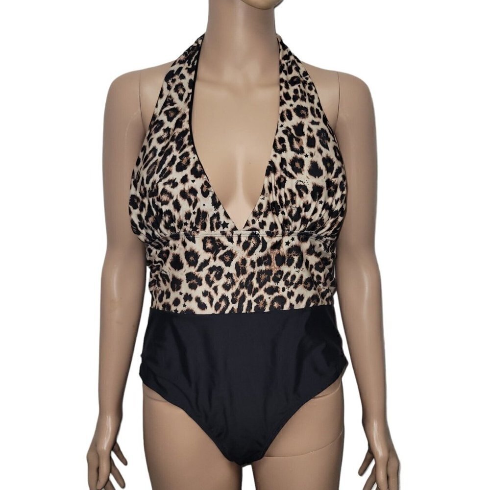 Women's Unbranded Animal Print Halter Swimsuit.  Size Large.  Pre-owned.